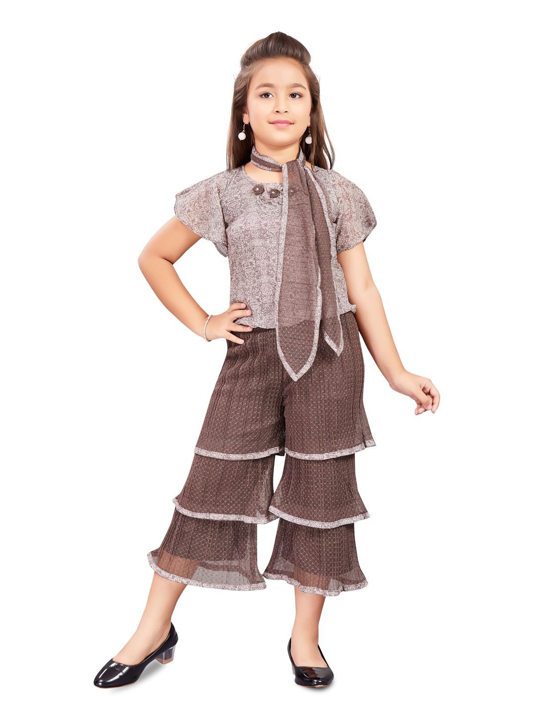 

Lei-Chie Girls Printed Top With Capri And Stole, Brown