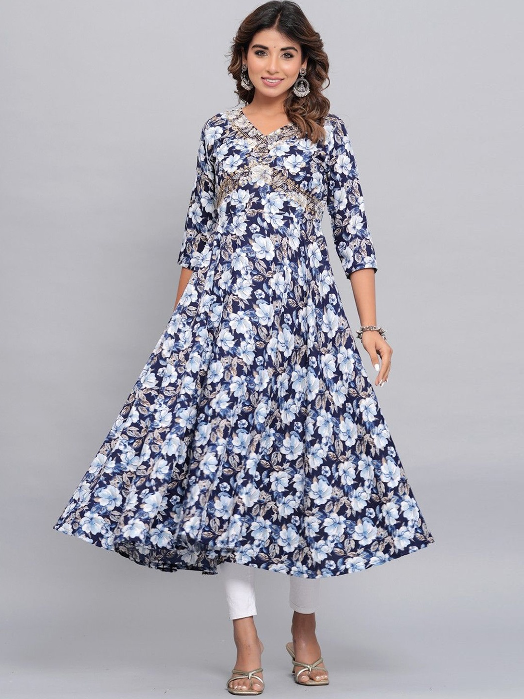 

OKD Empires Floral Embroidered V-Neck Empire Zari Anarkali Kurta, Blue