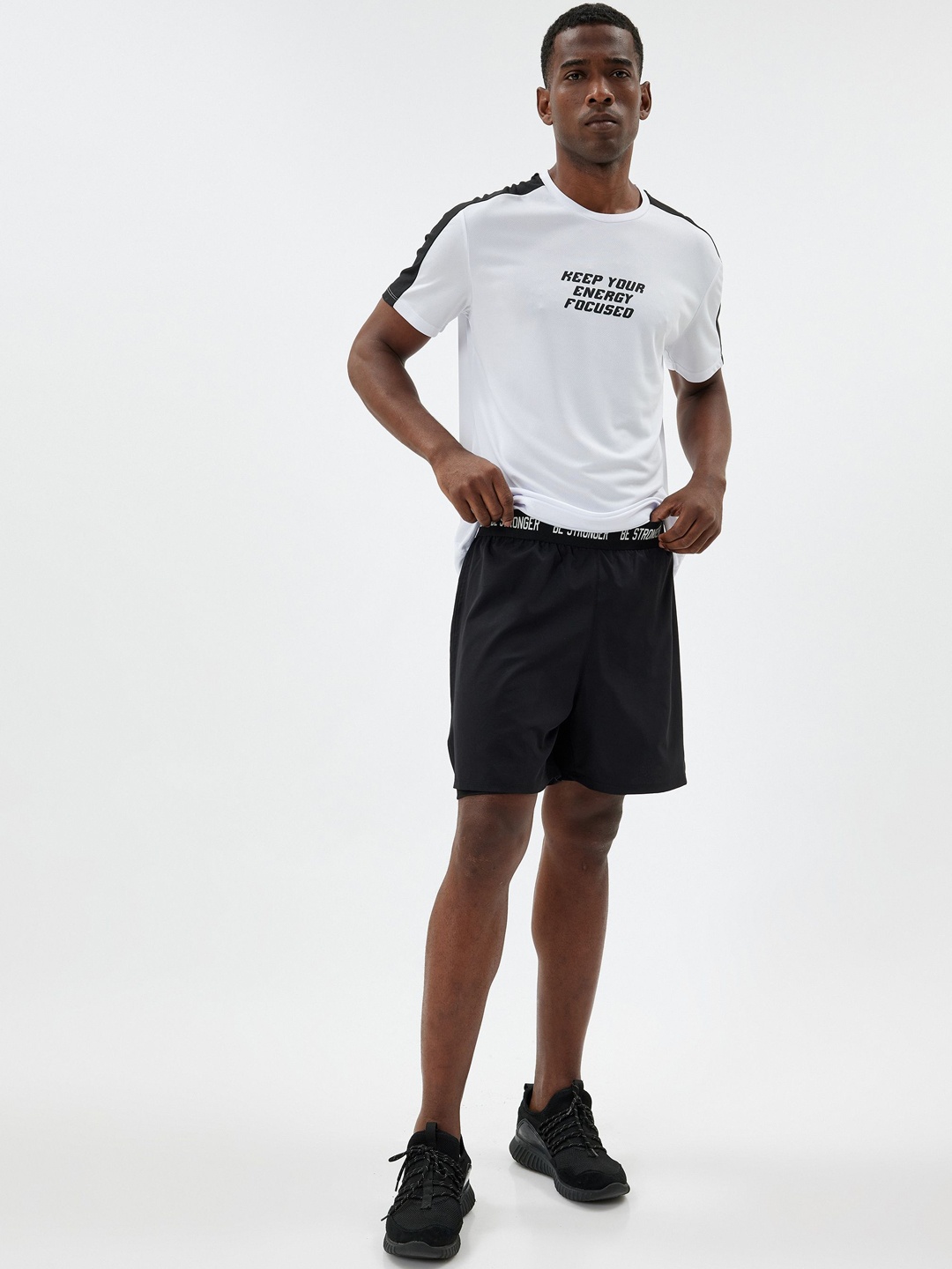 

Koton Solid Men Sports, Black