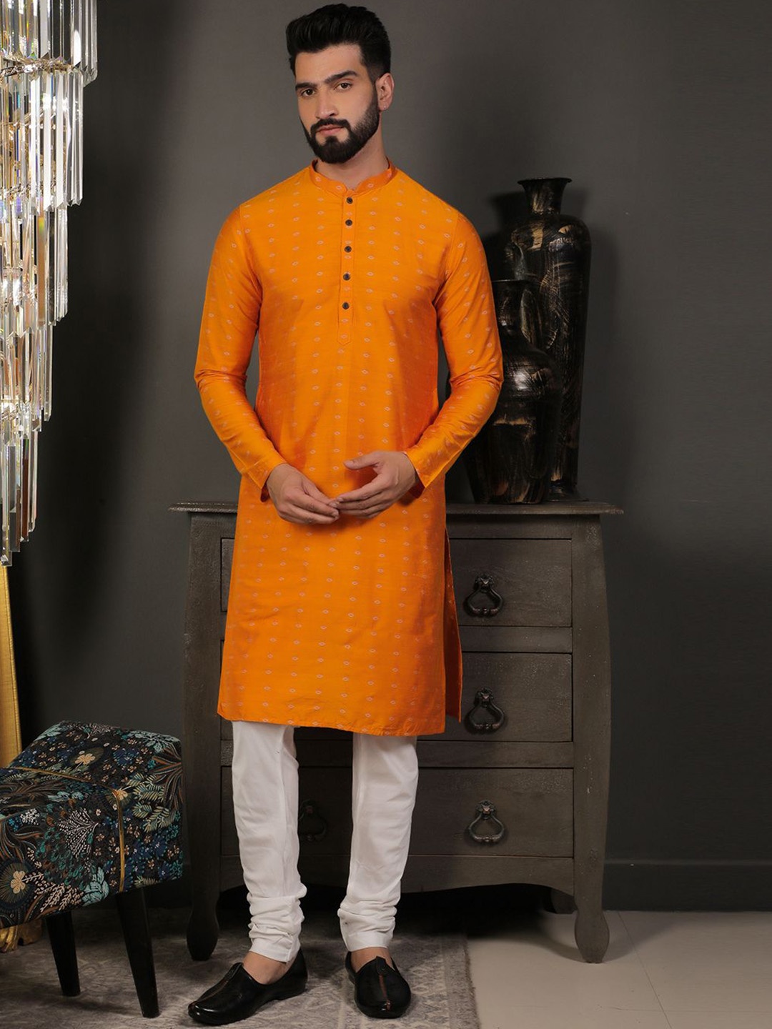 

DEYANN Geometric Woven Design Zari Mandarin Collar Straight Kurta with Churidar, Yellow