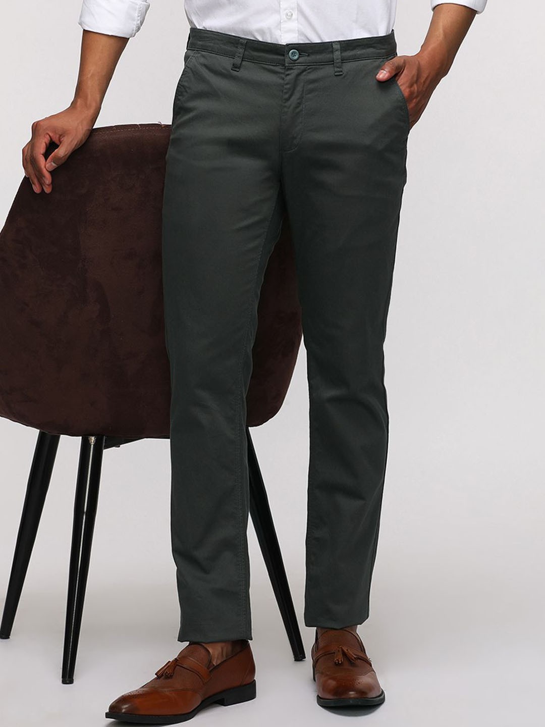 

Crocodile Sport Men Slim Fit Easy Wash Cotton Regular Trousers, Grey
