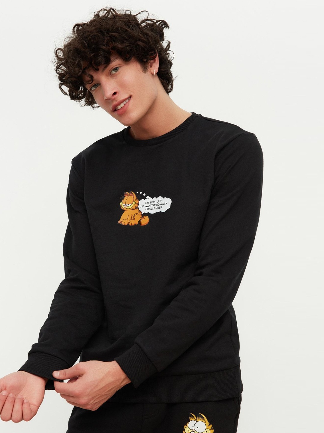

Trendyol Men Pullover Sweatshirt, Black