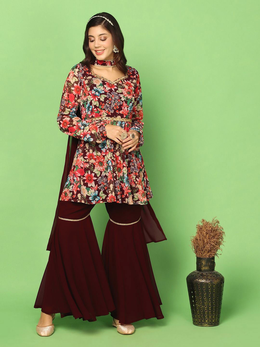 

BAESD Floral Printed Regular Kurta With Sharara & Dupatta, Coffee brown