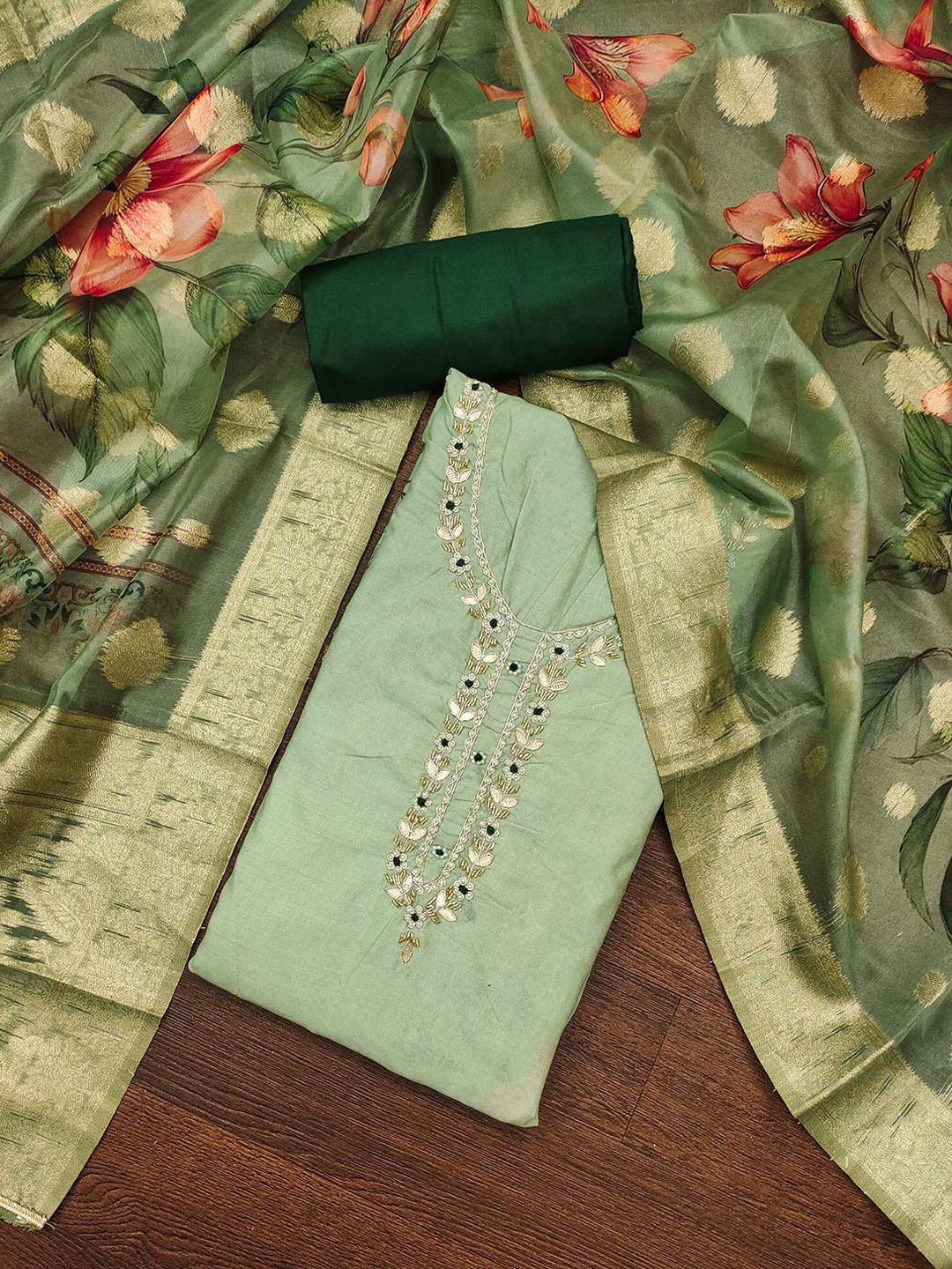 

Lilots Floral Embroidered Unstitched Dress Material, Green