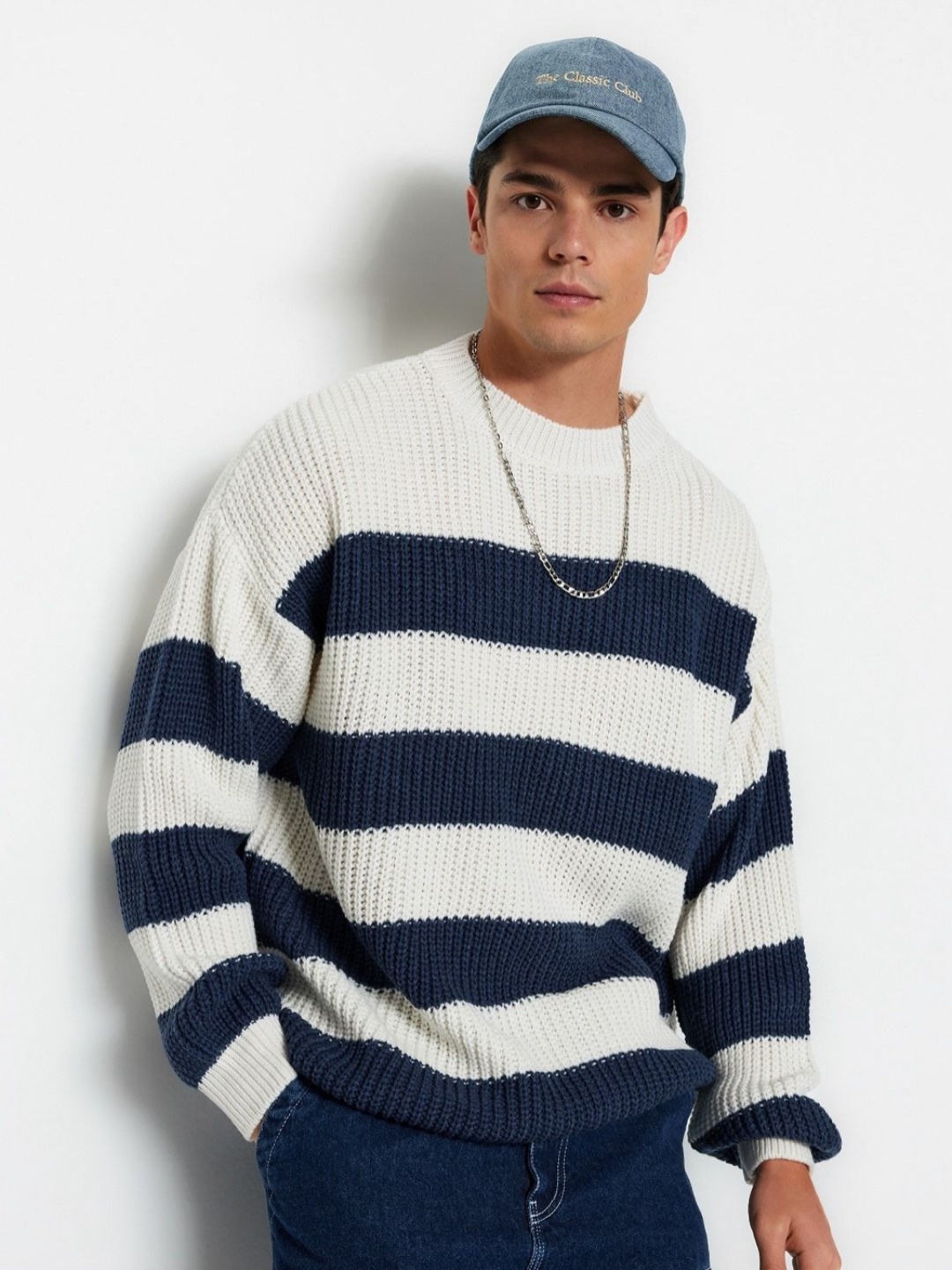 

Trendyol Men Striped Round Neck Acrylic T-Shirt, White