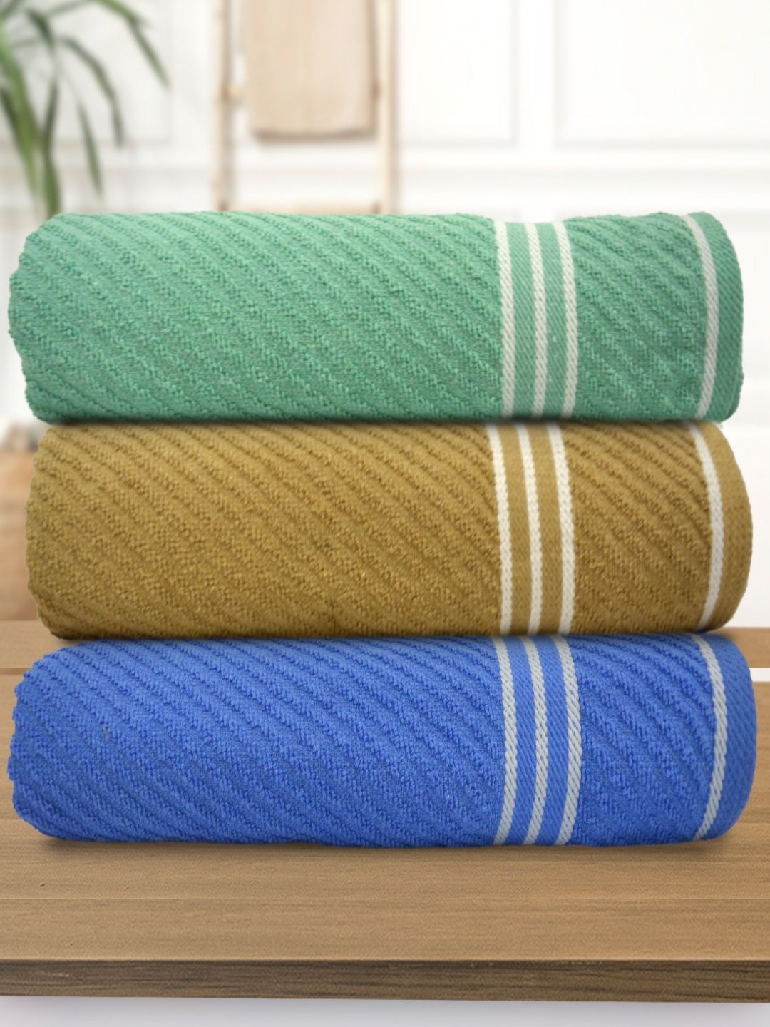 

Aura Athom Living Green & Blue 3 Pieces Striped 400 GSM Bath Towel