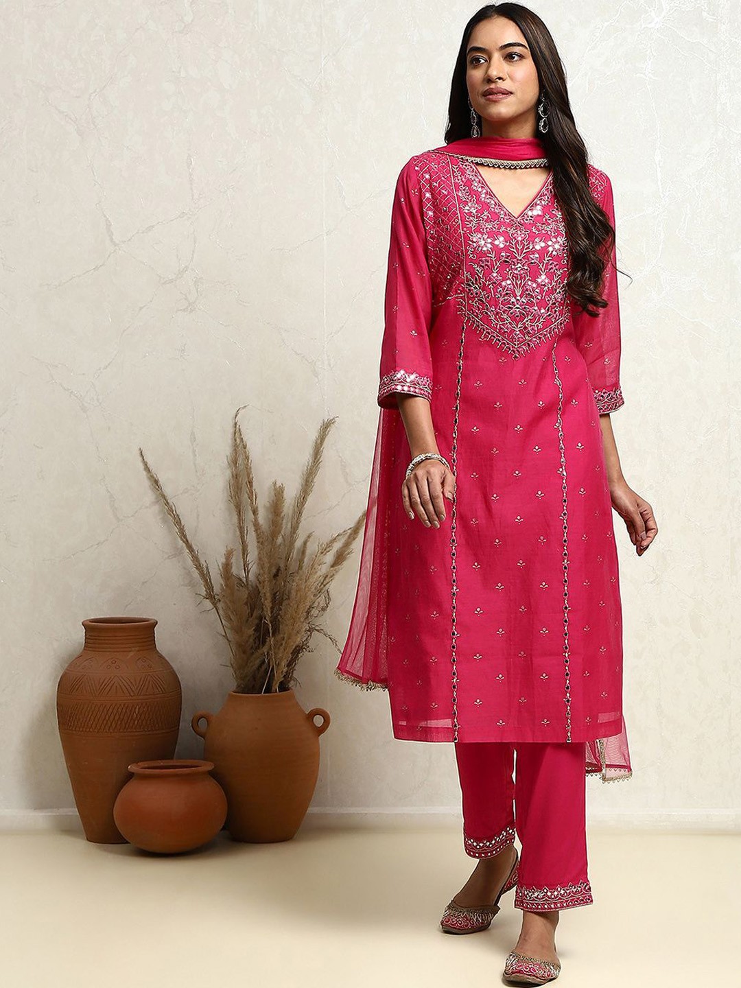 

Biba Floral Yoke Design Regular Thread Work Straight Kurta with Trousers & Dupatta, Pink