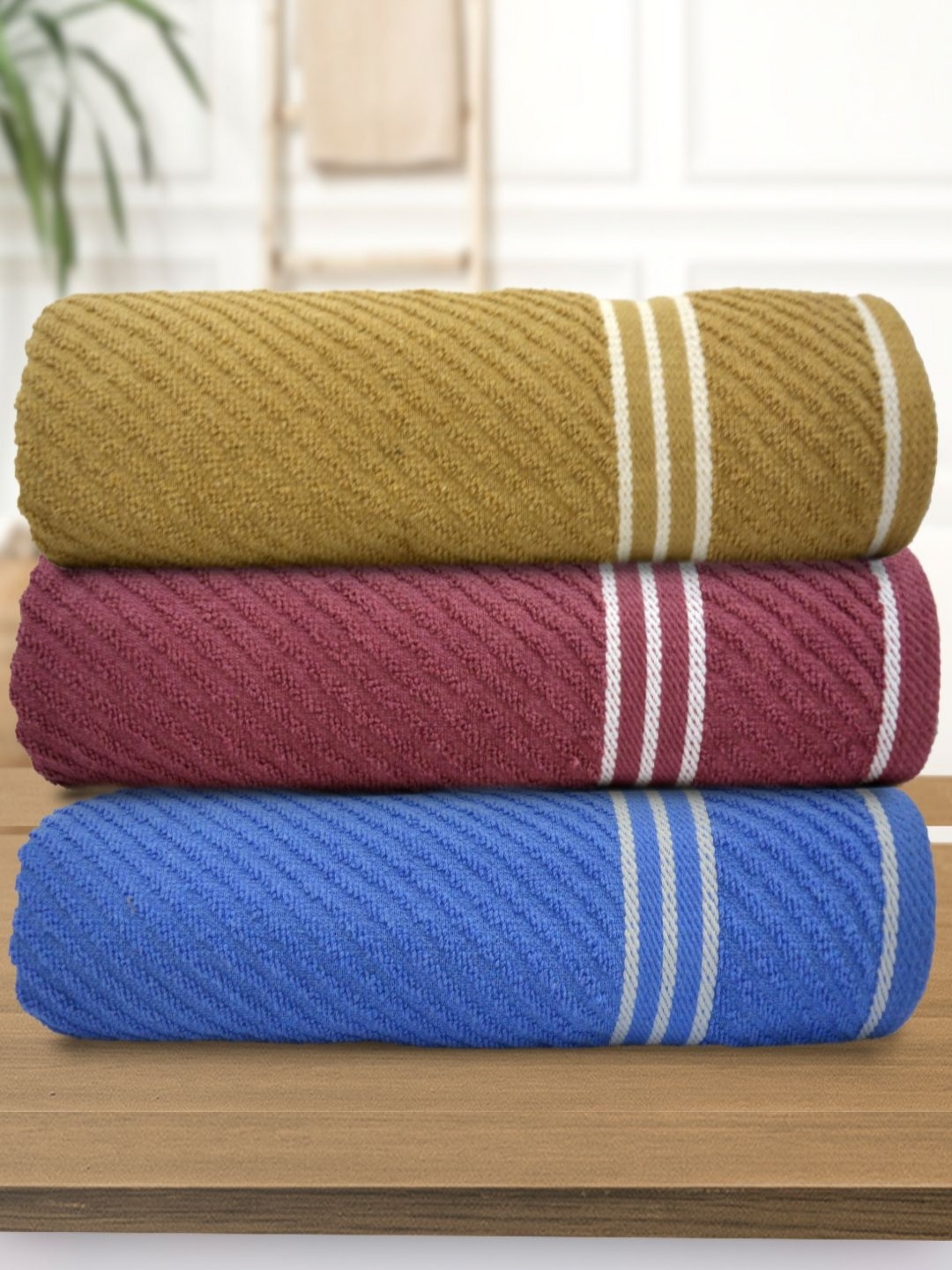 

Aura Athom Living Burgundy & Blue 3 Pieces Striped 400 GSM Bath Towel