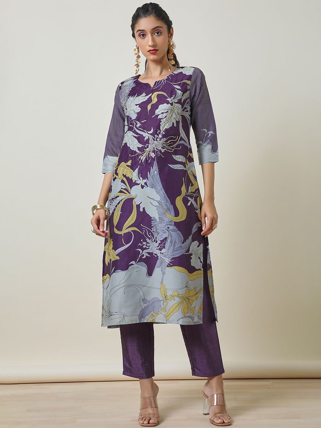 

Soch Floral Printed Beads & Stones Notch Neck Straight Kurta with Trousers, Purple