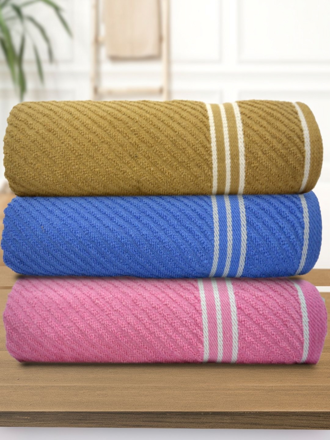 

Aura Blue & Pink 3 Pieces Cotton 400 GSM Bath Towel