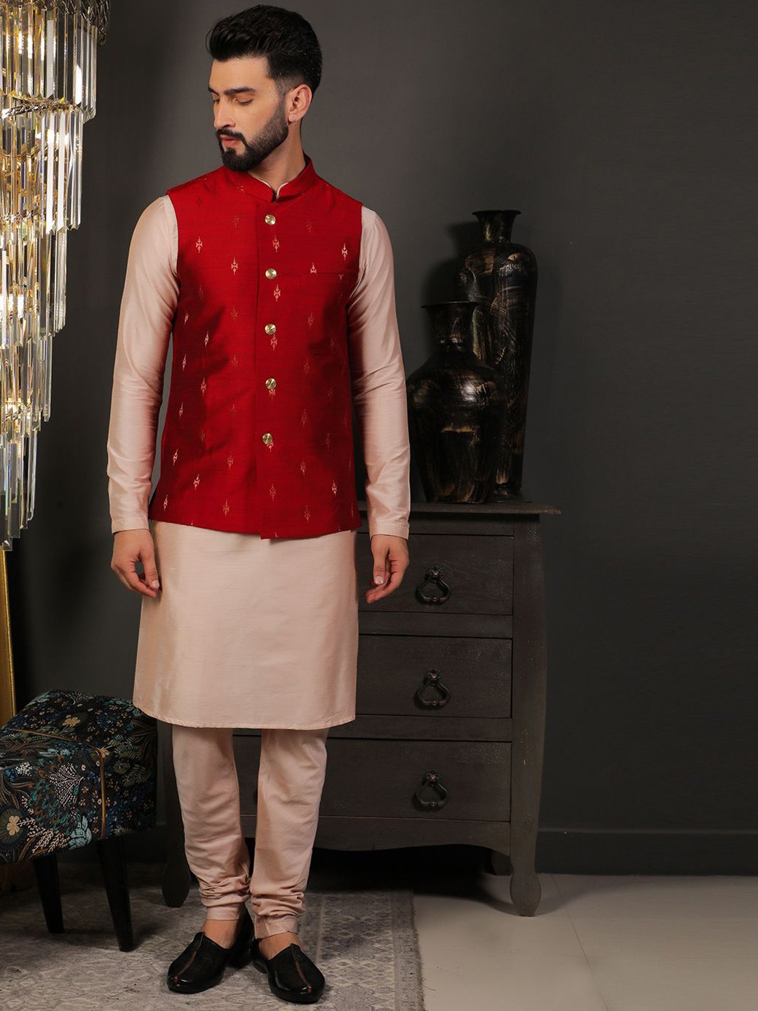 

DEYANN Mandarin Collar Jacquard Straight Kurta With Churidar & Nehru Jacket, Red