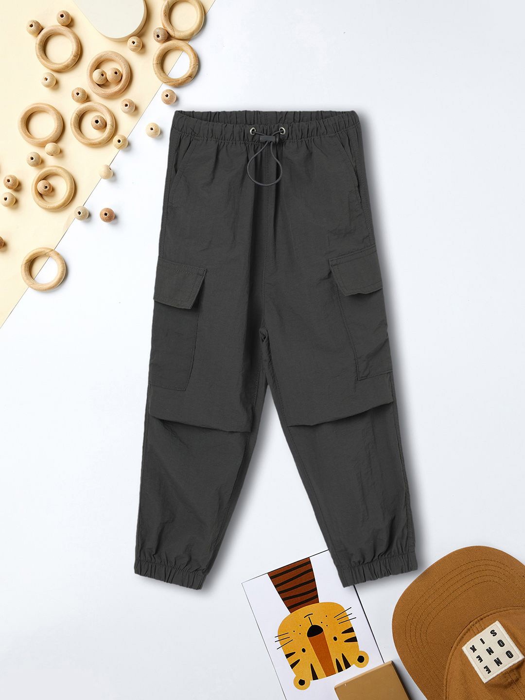 

max Girls Cargos Trousers, Black