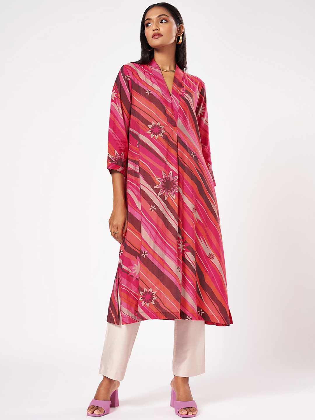 

Marigold Lane Striped Printed V-Neck A-Line Flared Kurta, Pink