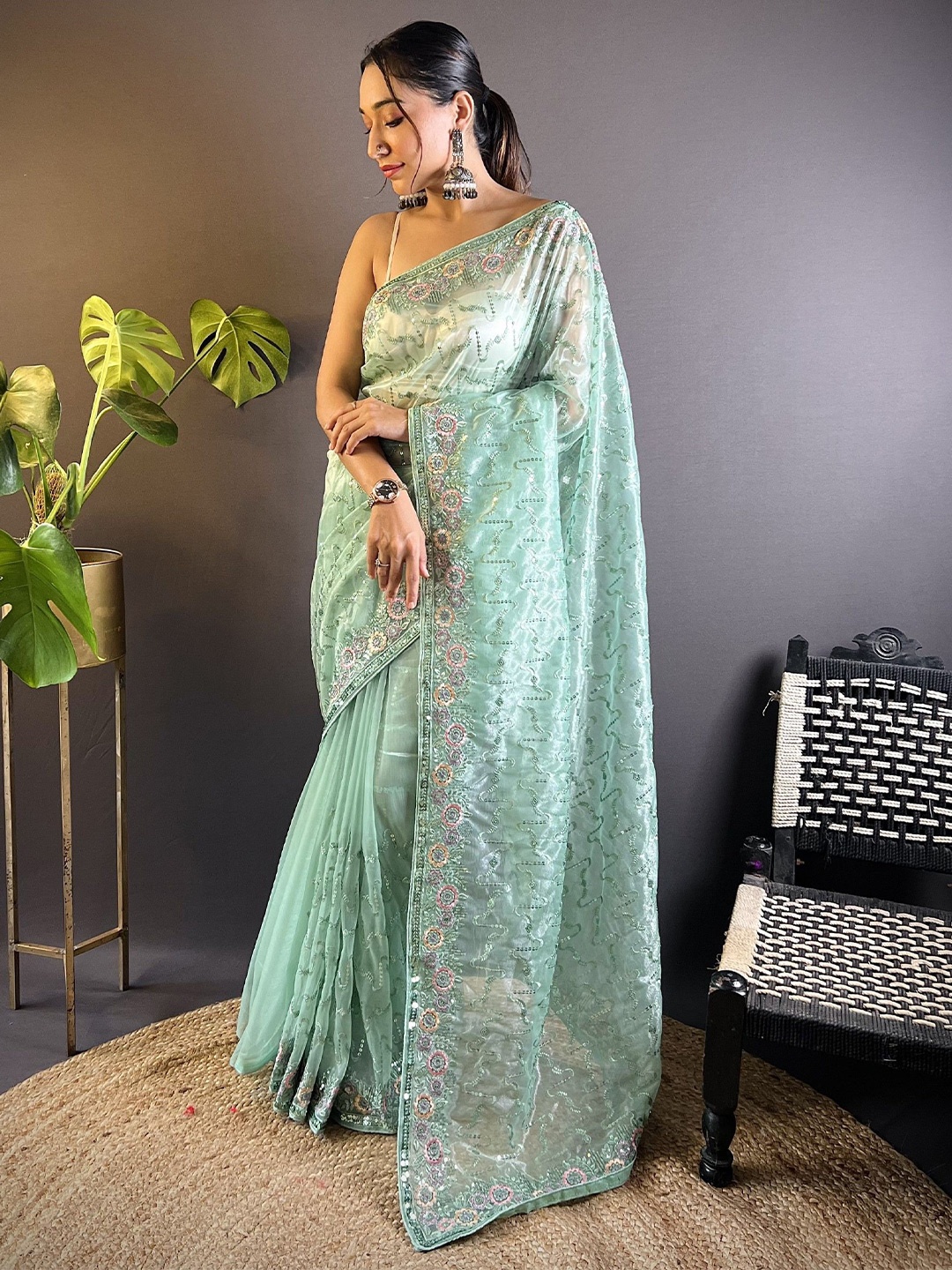 

Munir Embellished Sequinned designer Saree, Green