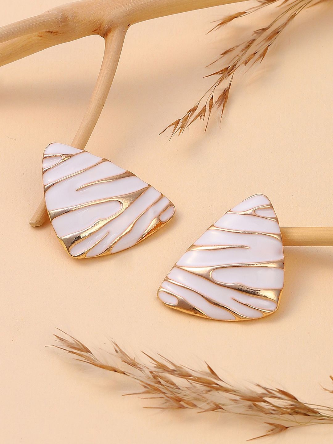 

SOHI The Trinity Gold-Plated Contemporary Studs, White