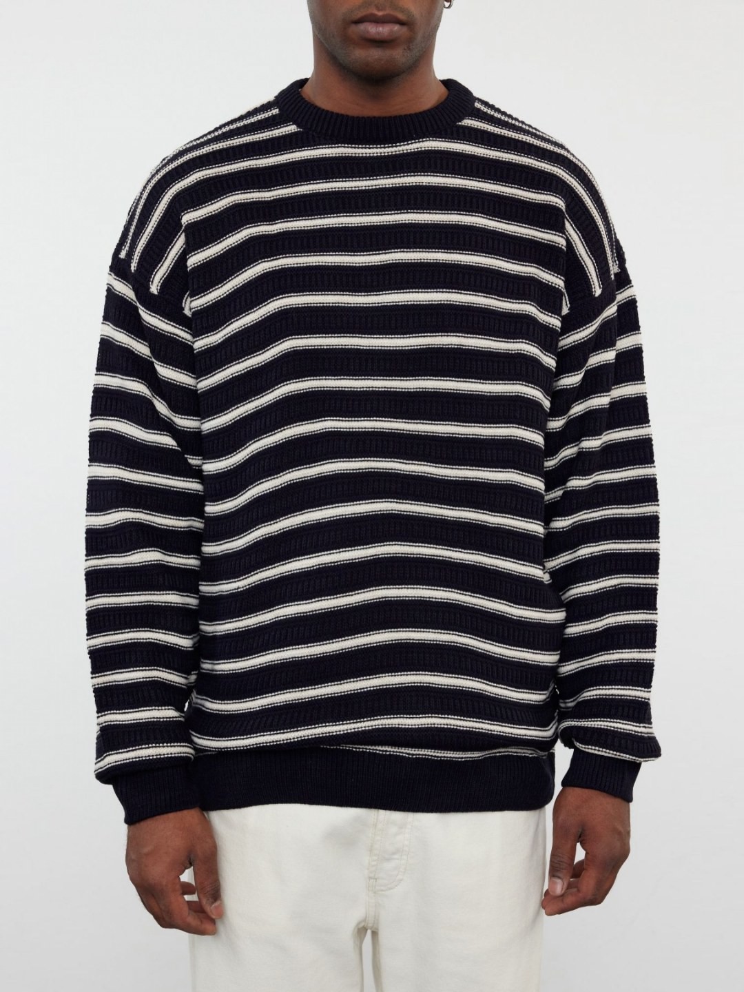 

Trendyol Men Striped Round Neck Sweatshirt, Black