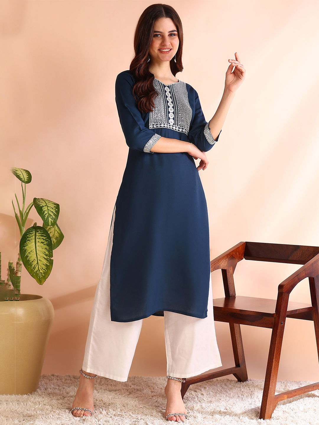 

DSK STUDIO Yoke Embroidered Kurta, Blue