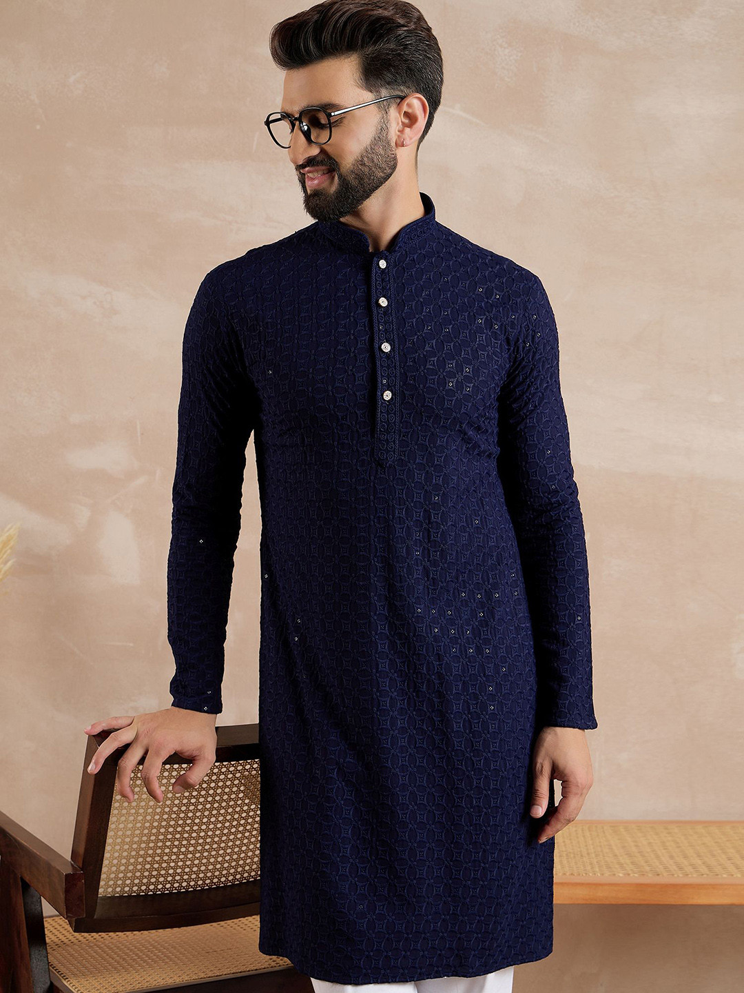 

Anouk Geometric Embroidered Mandarin Collar Sequinned Straight Kurta, Navy blue