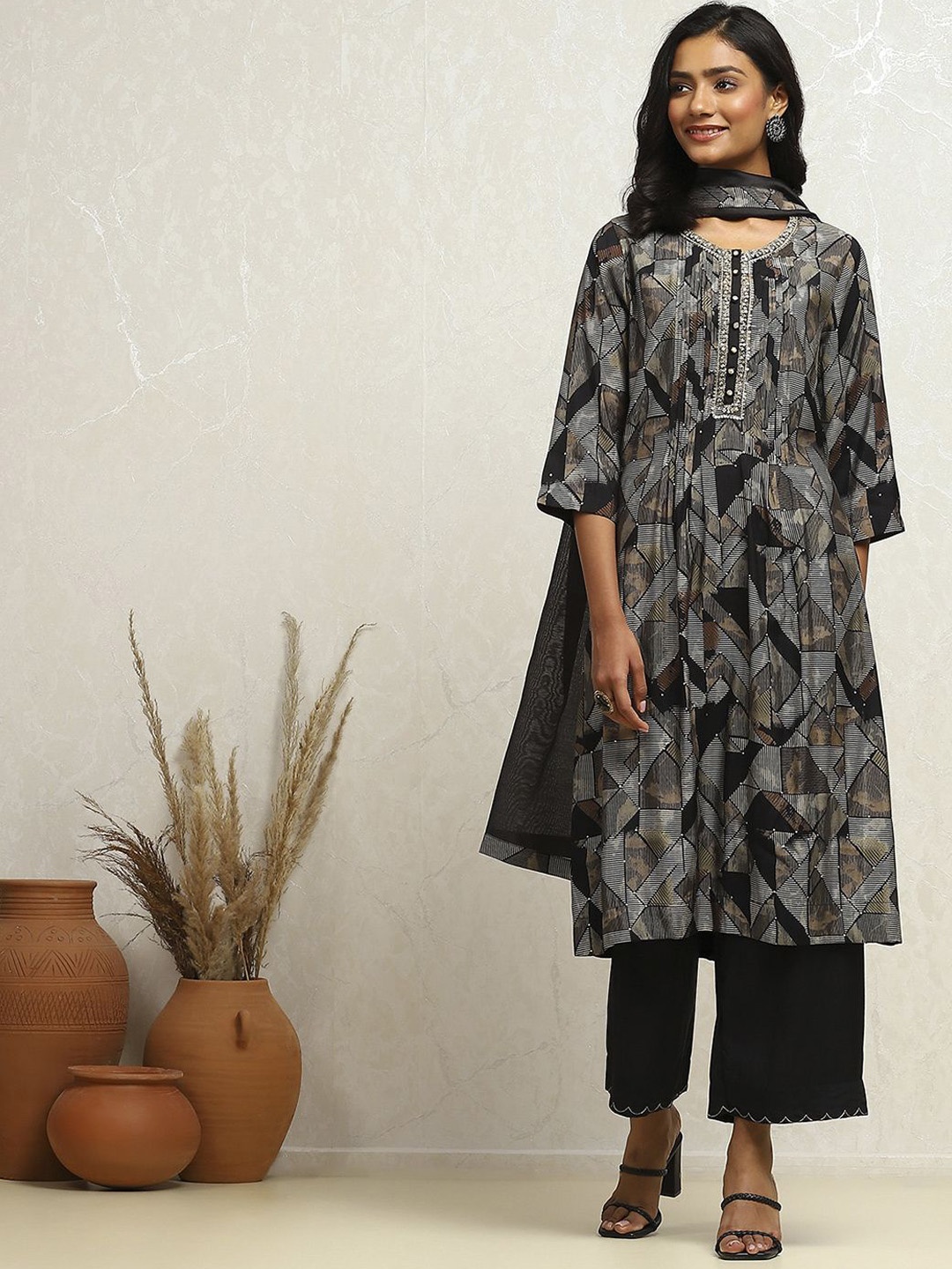 

Biba Floral Printed Beads and Stones Straight Kurta With Palazzos & Dupatta, Black