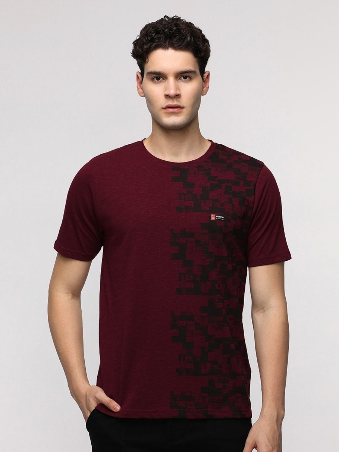 

Crocodile Men Solid Round Neck Pure Cotton Slim Fit T-Shirt, Burgundy