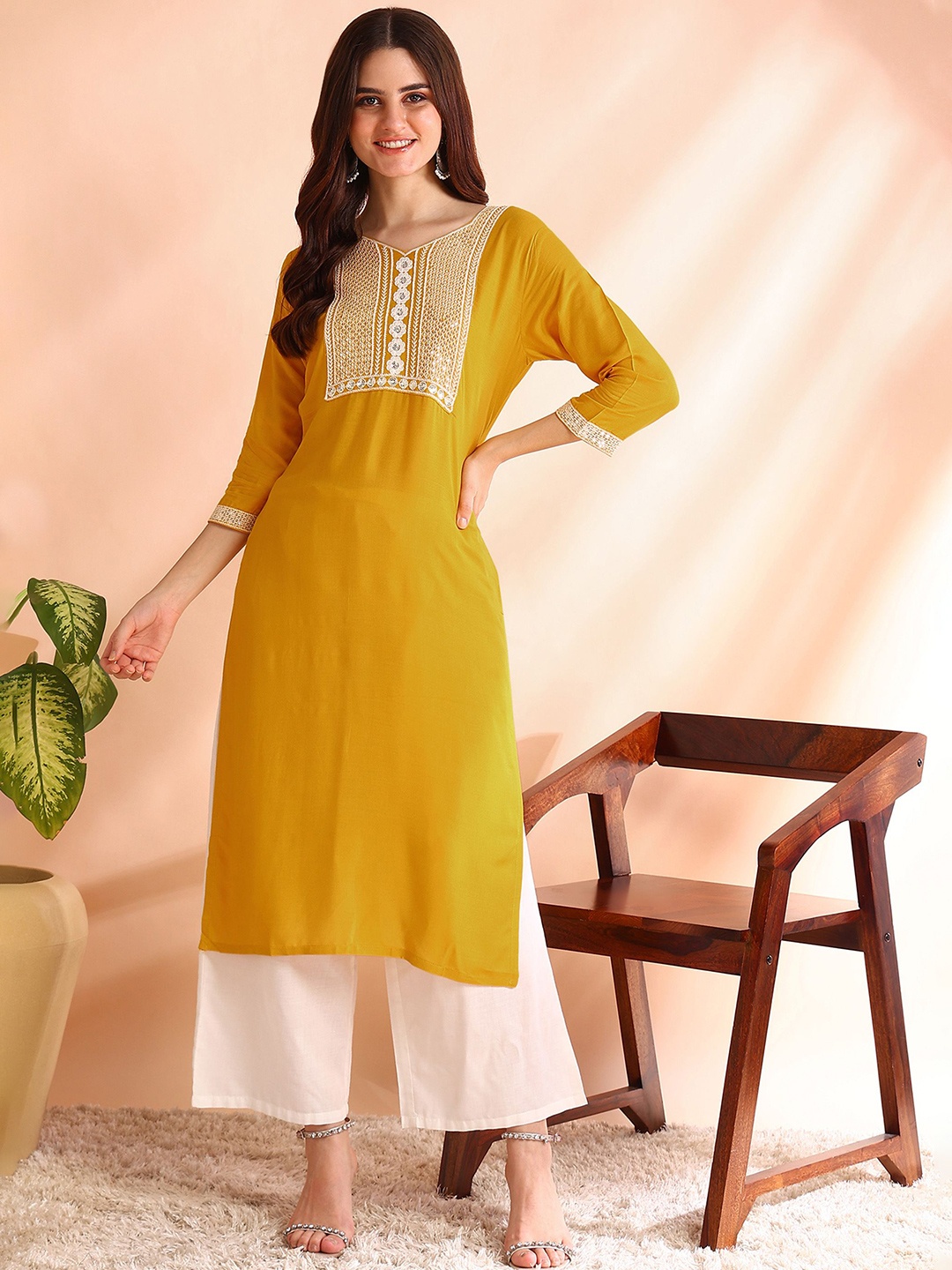 

DSK STUDIO Yoke Embroidered Kurta, Yellow