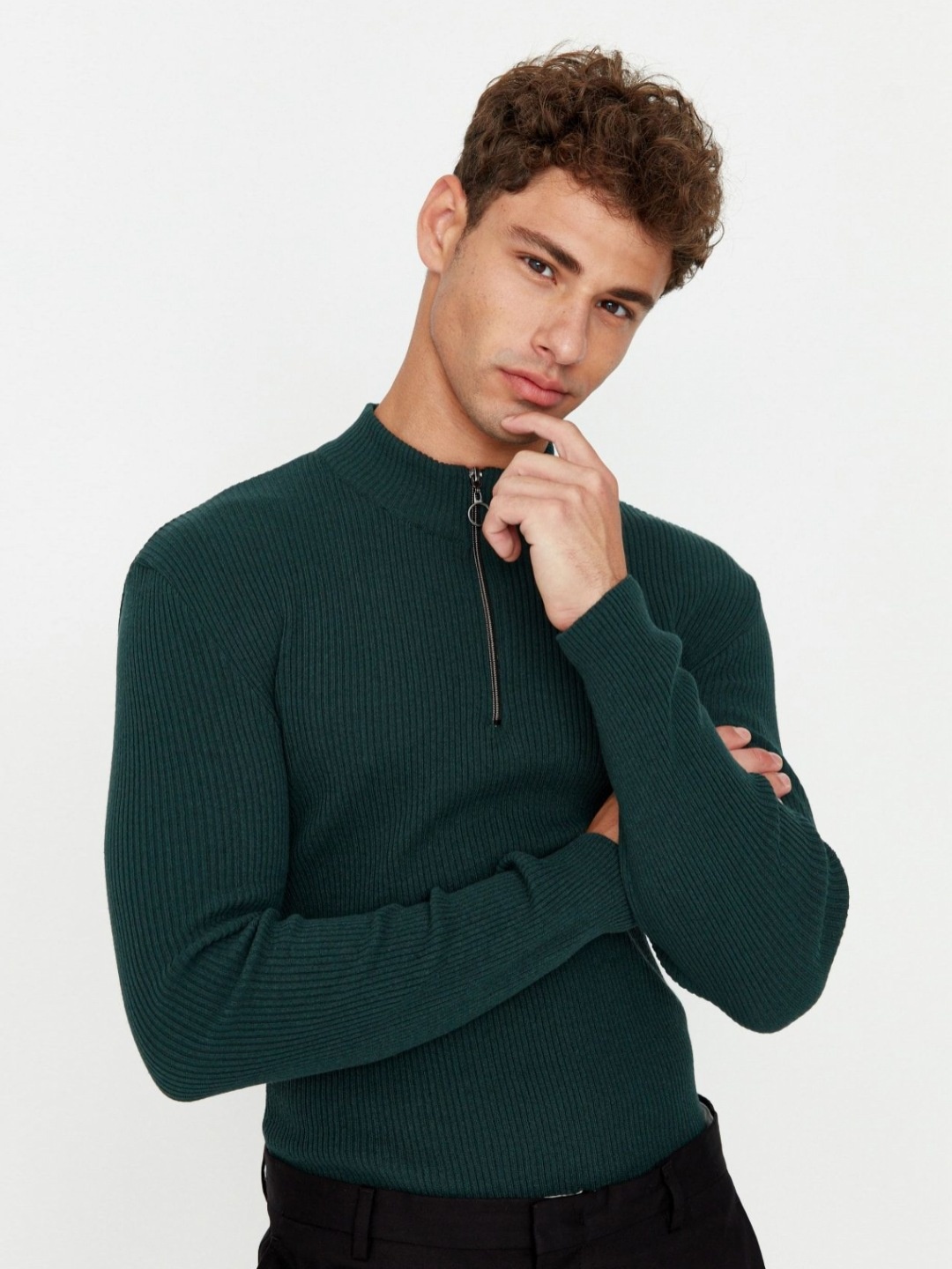 

Trendyol Men Solid High Neck Sweatshirt, Green