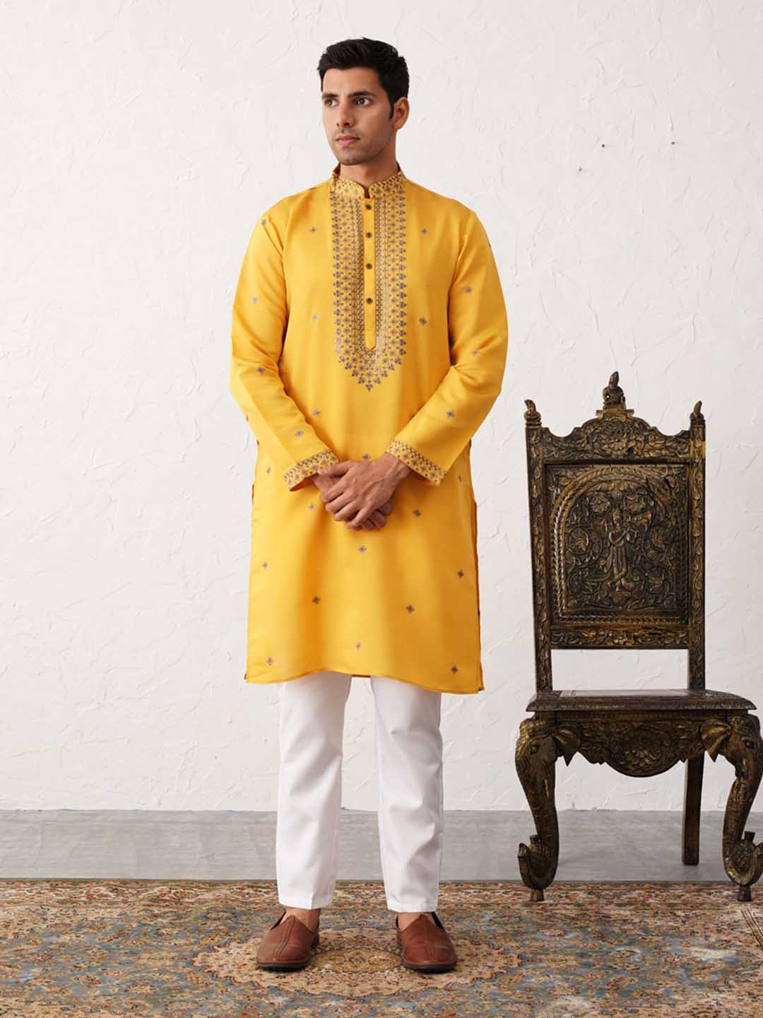 

Jompers Mandarin Collar Floral Embroidered Regular Sequinned Straight Kurta with Pyjamas, Yellow