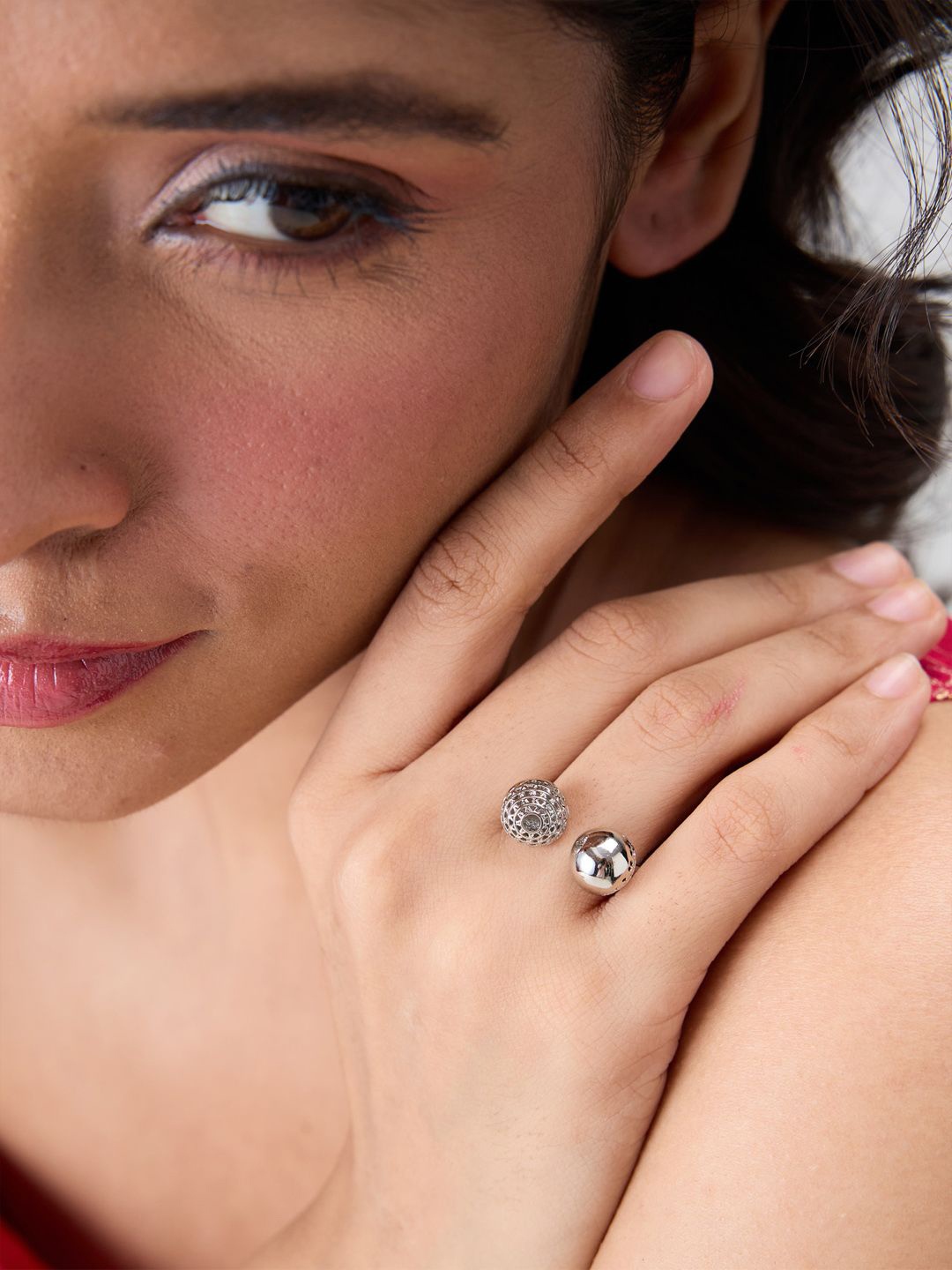 

The Slow Studio Silver-Plated Piccadilly Finger Ring