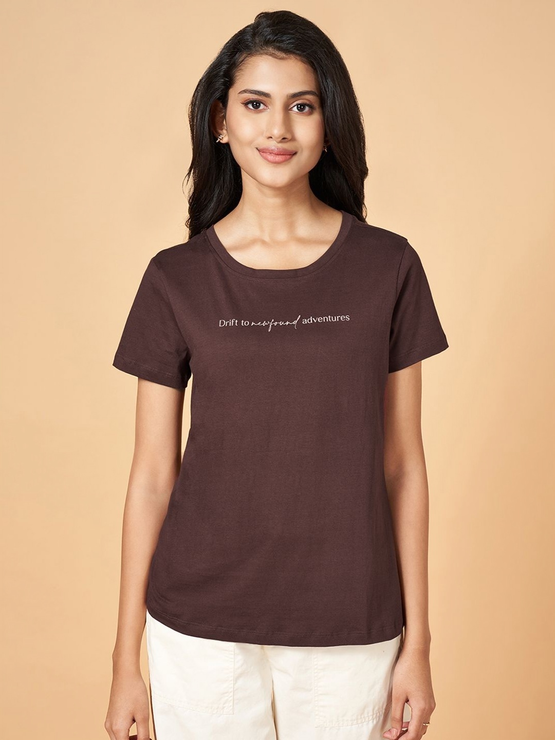 

Honey by Pantaloons Women Typography Printed Round Neck Cotton T-Shirt, Red