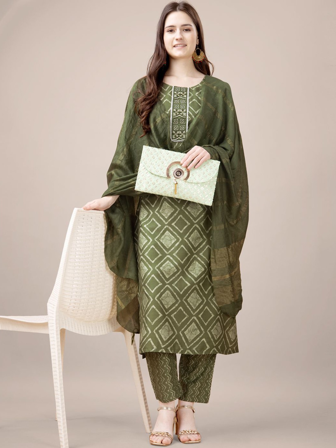 

Rujave Geometric Printed Straight Kurta & Trousers With Dupatta, Olive