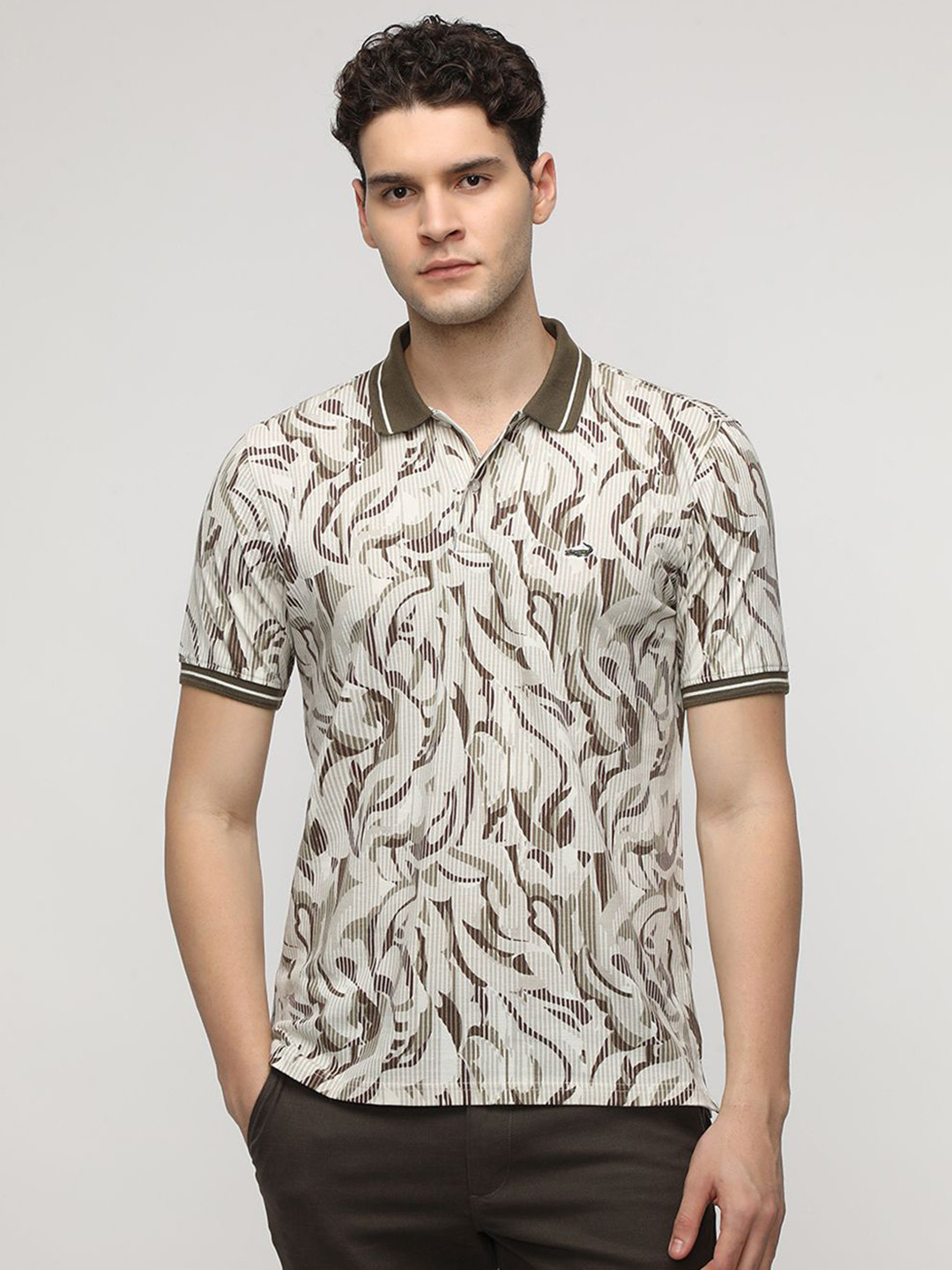 

Crocodile Men Abstract Printed Polo Collar Pure Cotton Slim Fit T-Shirt, Grey