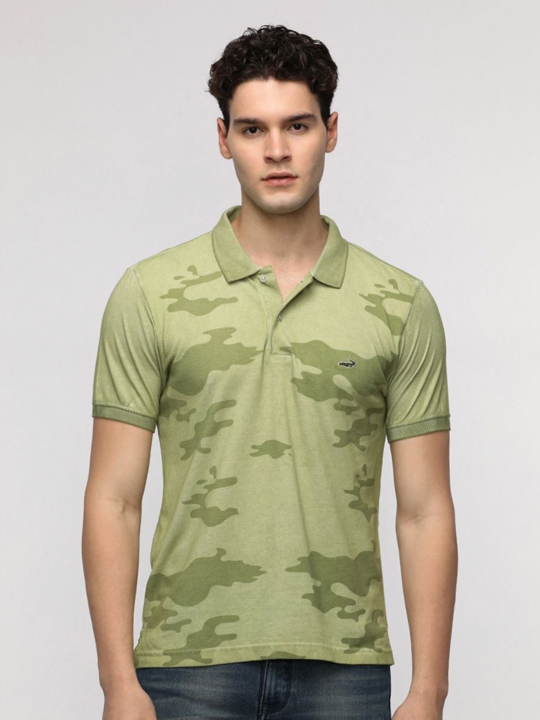 

Crocodile Men Abstract Printed Polo Collar Pure Cotton Slim Fit T-Shirt, Olive