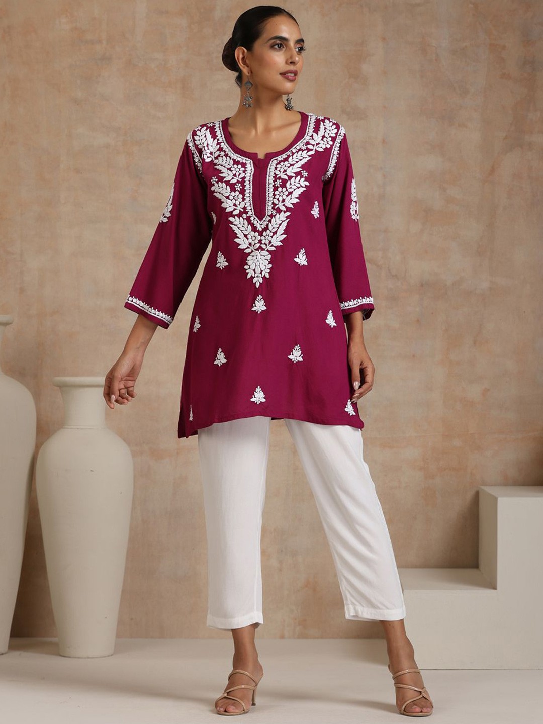 

House of Chikankari Floral Embroidered Notched Neck A-Line Short Kurti, Purple