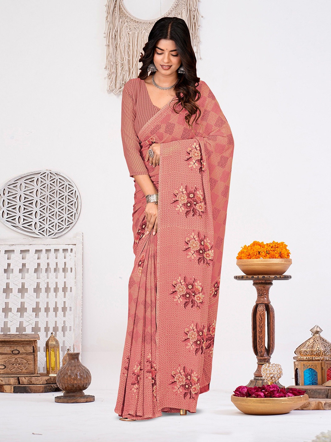 

EMV Floral Pure Chiffon Saree, Peach