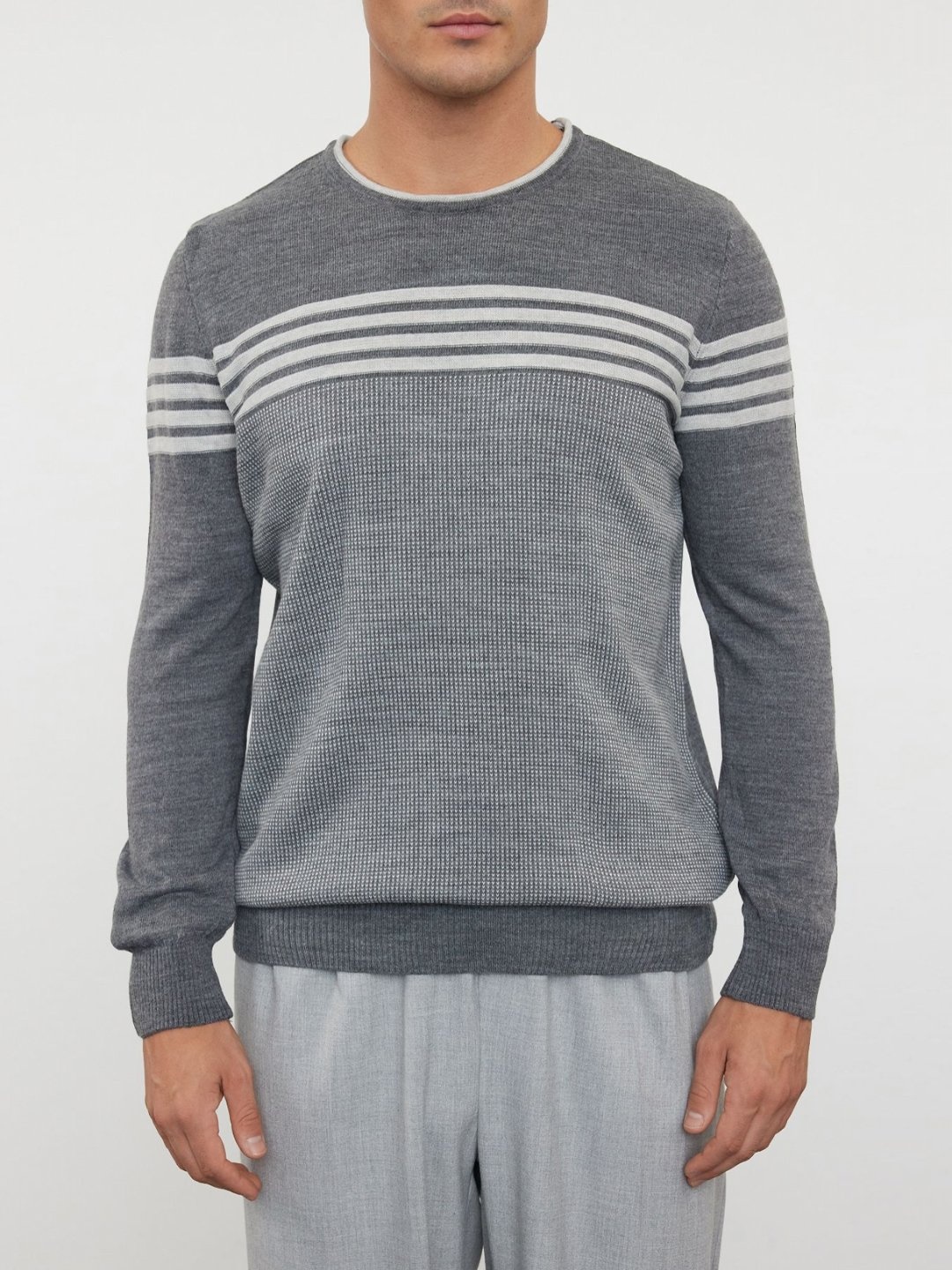 

Trendyol Men Striped Round Neck Sweatshirt, Grey