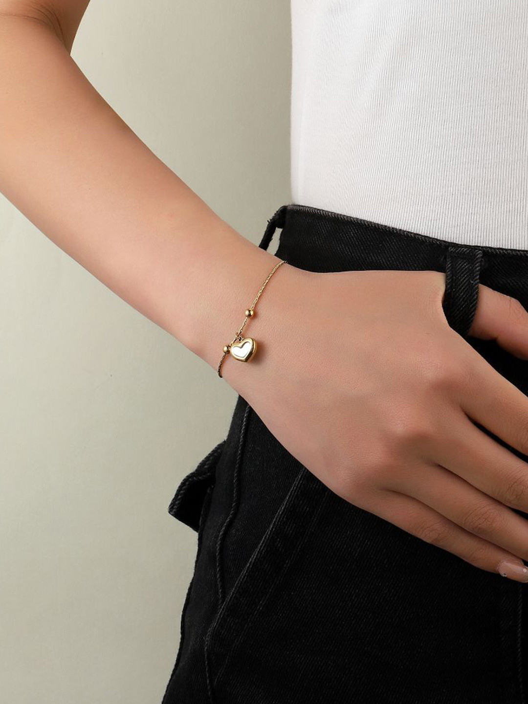 

SALTY Stainless Steel Heart Charm Bracelet, Gold