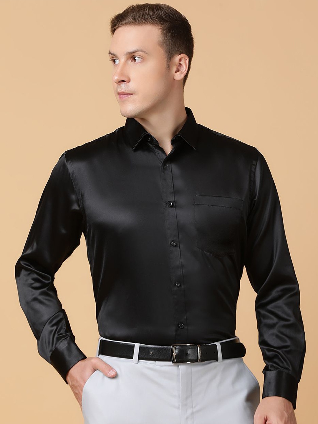 

TABARD Men Spread Collar Solid Cotton Formal Shirt, Black