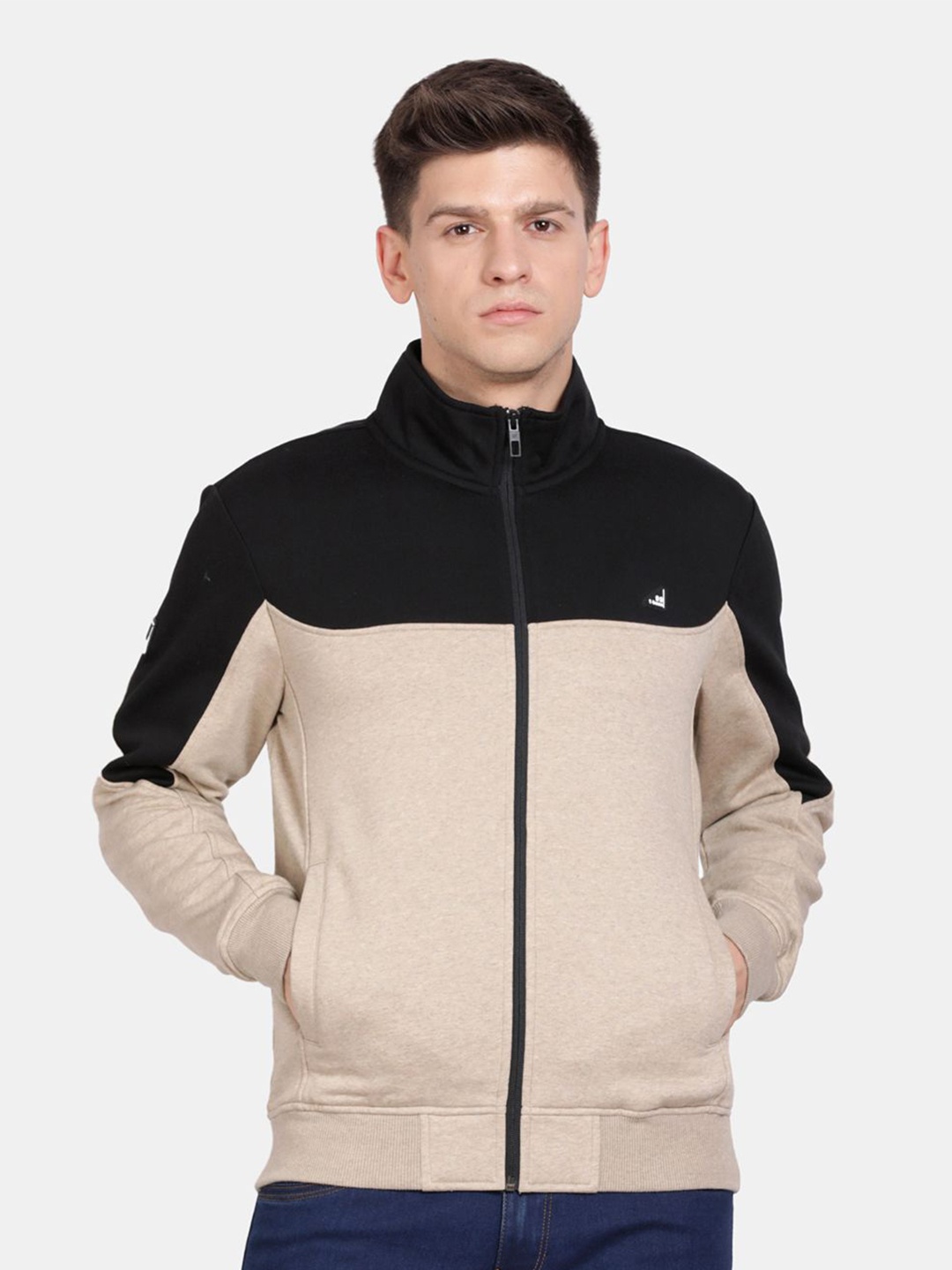 

t-base Men Colourblocked Sweatshirt, Beige