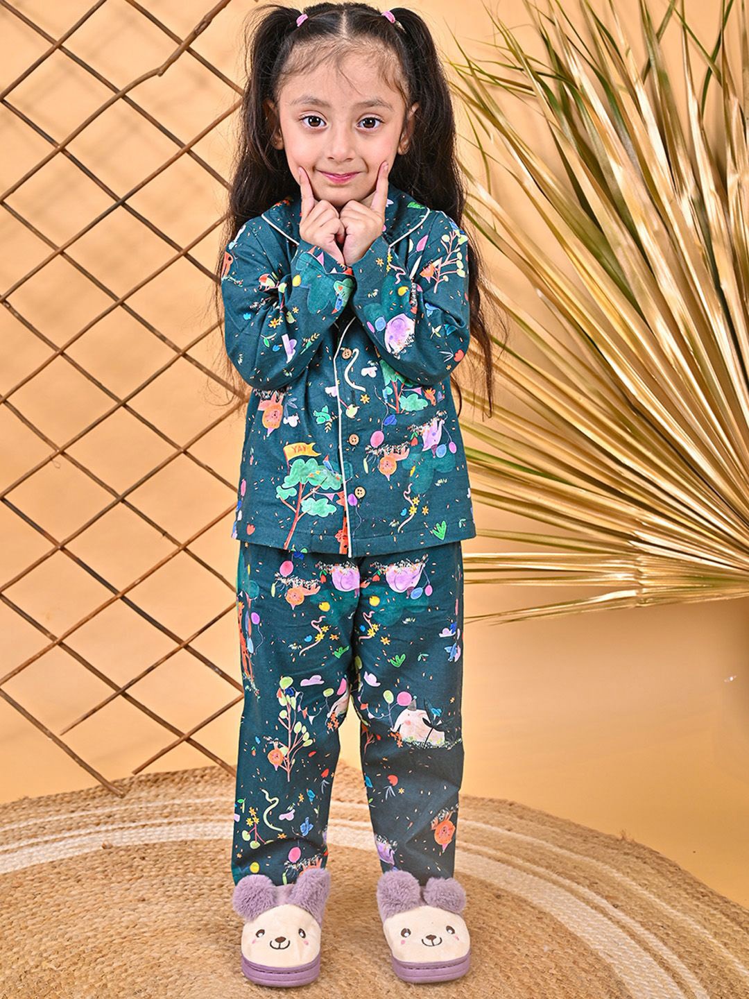 

MOOBA Girls Printed Night suit, Green