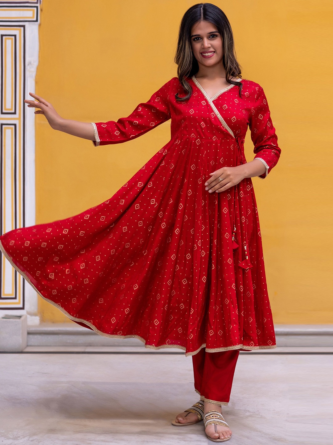 

HERE&NOW Geometric Printed V-Neck Anarkali Kurta with Trousers, Red