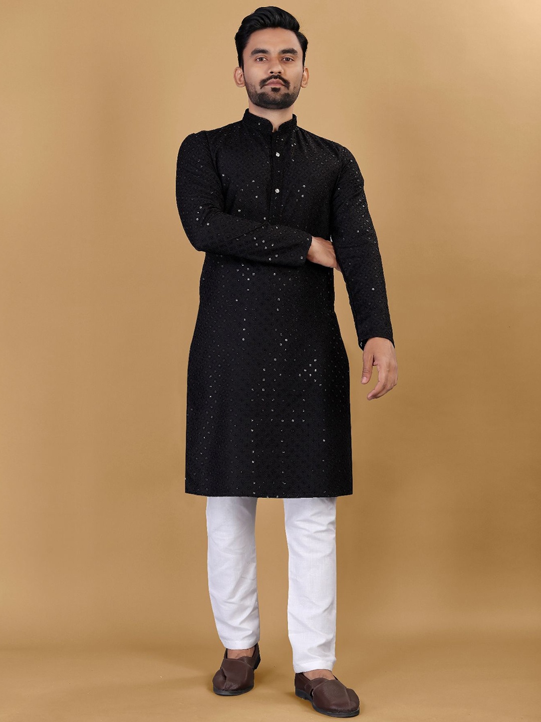 

CHARLOTTE GRACIOUS Ethnic Motifs Embroidered Sequinned Straight Kurta, Black