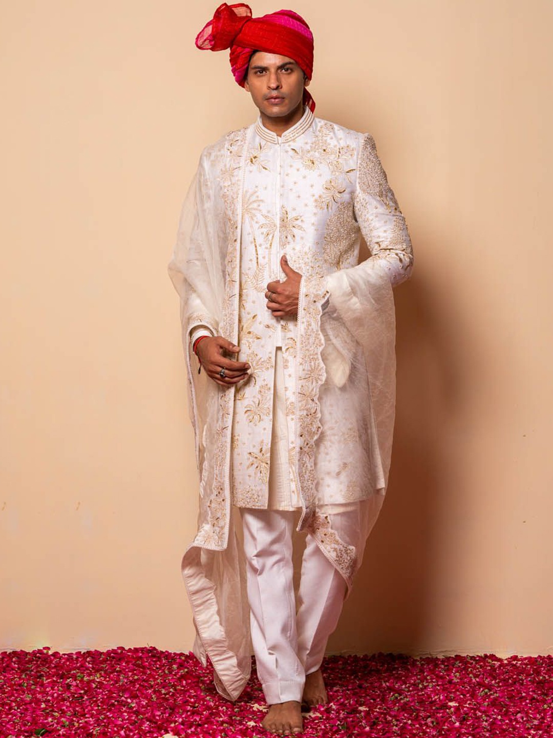 

Ayush Jaine Embroidered Sherwani Set, Off white