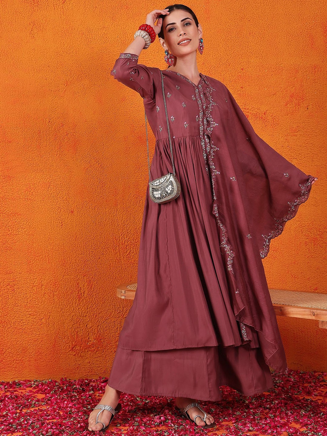 

Ariya Prints Floral Yoke Design Thread Work Pure Silk Kurta with Palazzos & Dupatta, Maroon