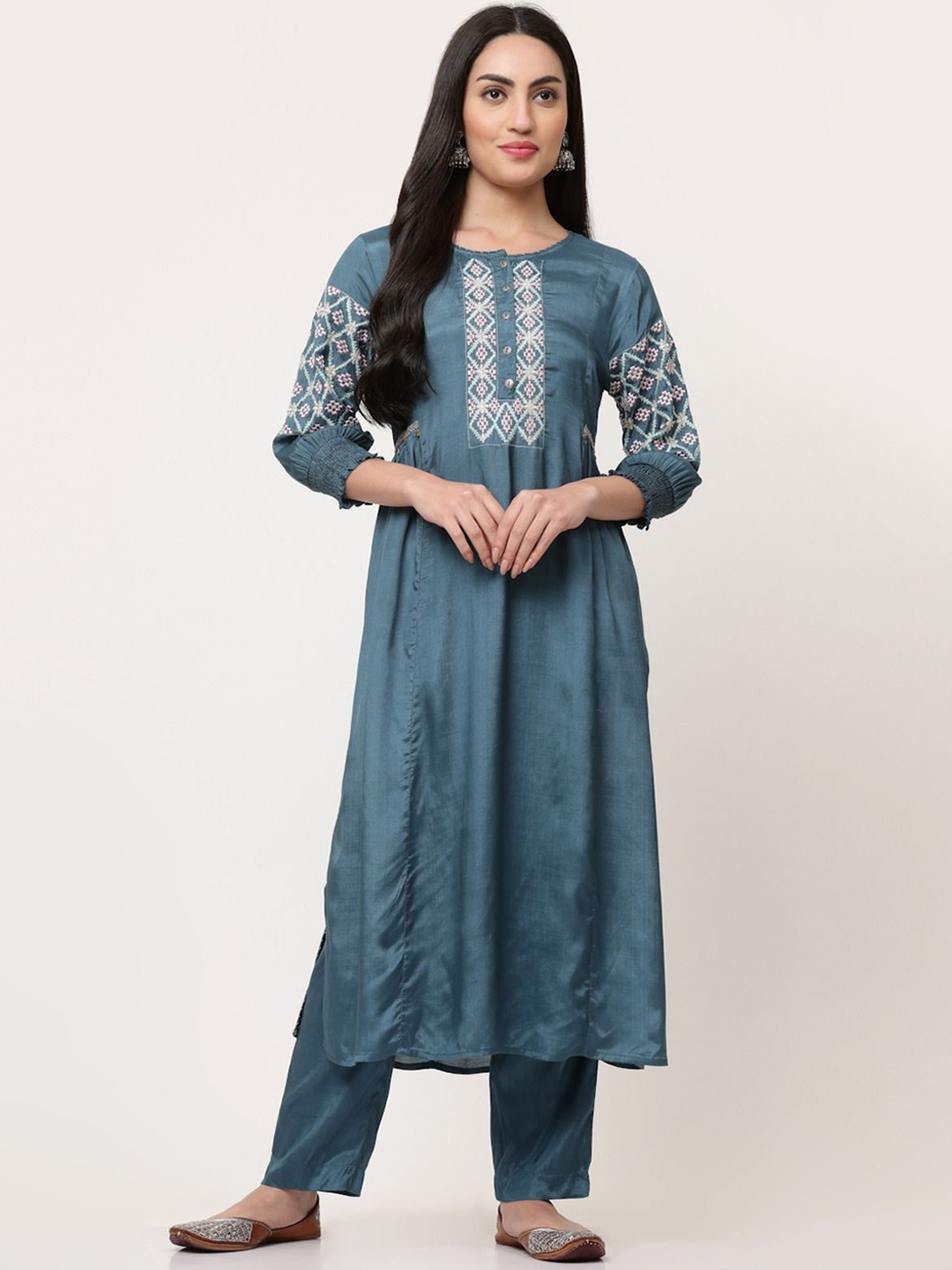 

SAVI Women Ethnic Motifs Yoke Design Regular Thread Work Kurta With Trousers, Blue