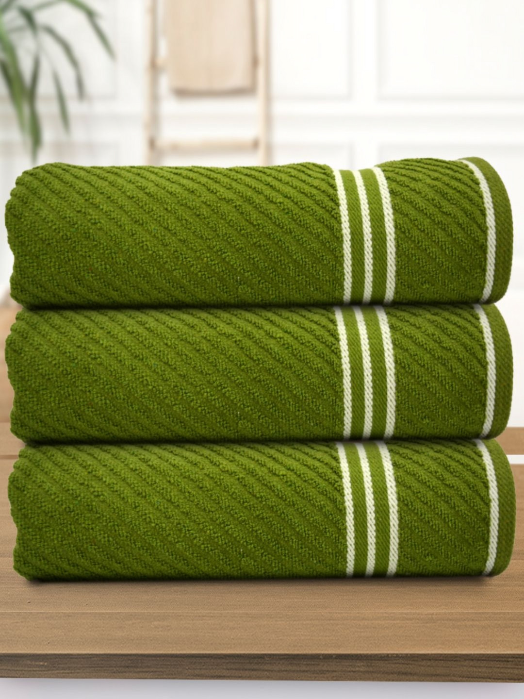 

Aura Green 3 Pcs Cotton 400 GSM Bath Towel