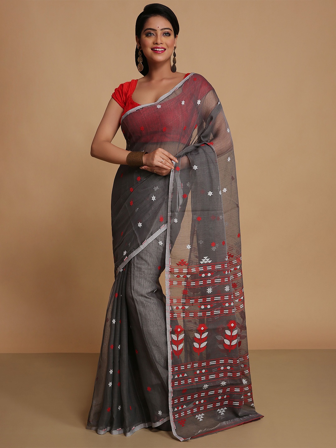 

BENGAL HANDLOOM Women Woven Design Taant Saree, Black