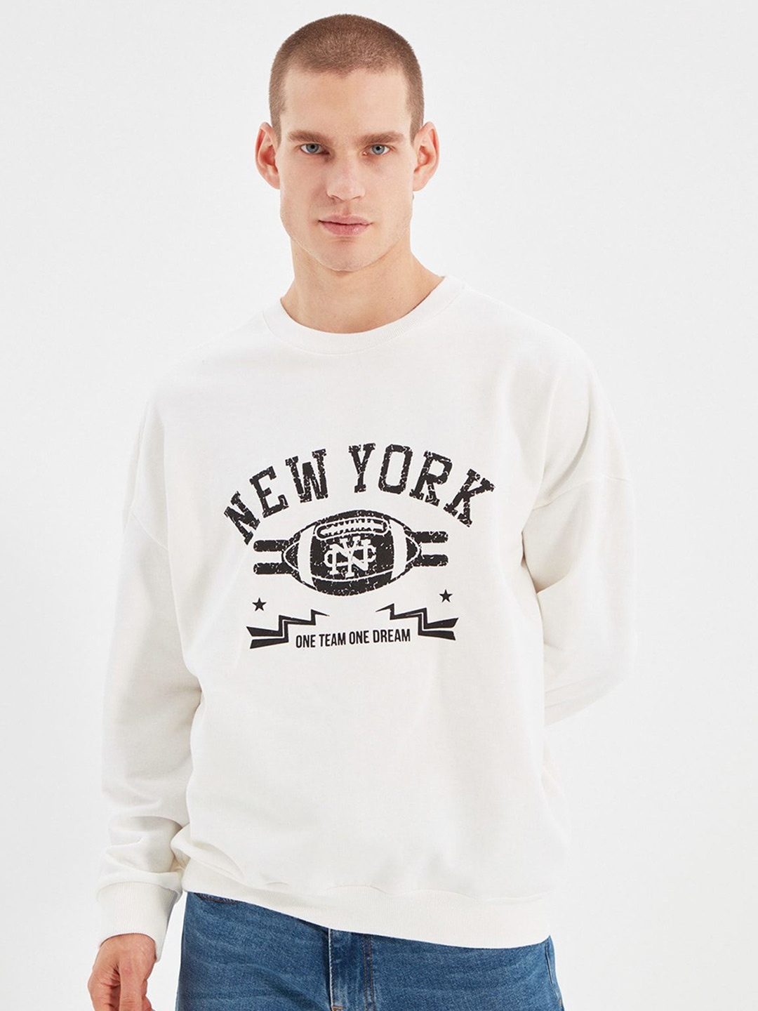 

Trendyol Men Typography Printed Sweatshirt, White