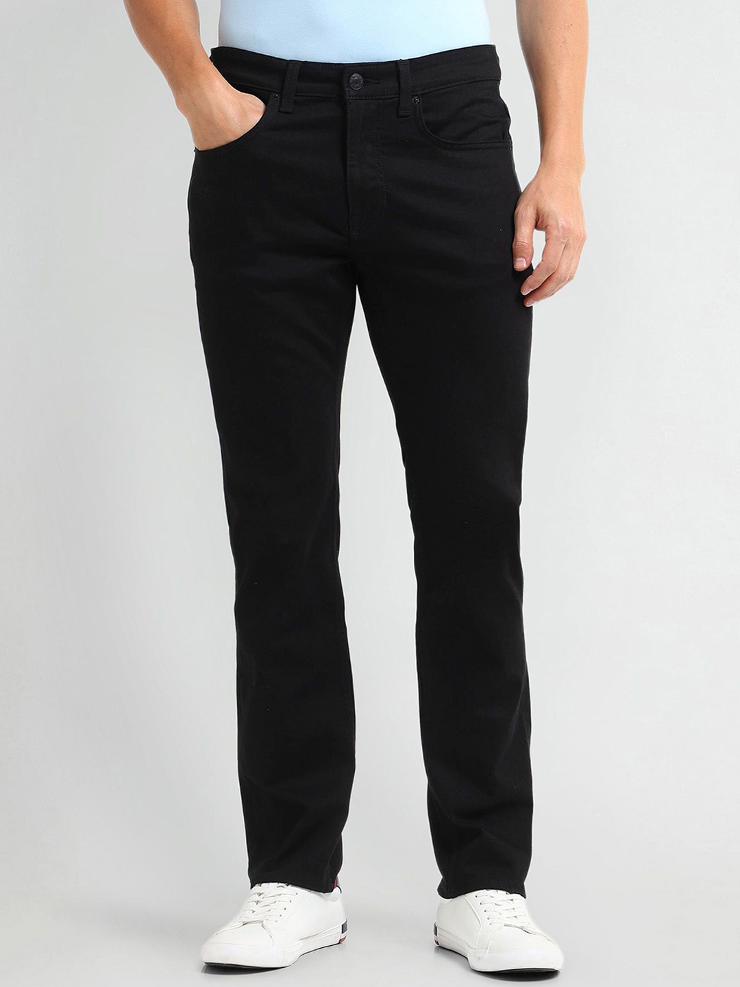 

U.S. Polo Assn. Men Harold Slim Straight Fit Bruce Bootcut Mid-Rise Stretchable Jeans, Black