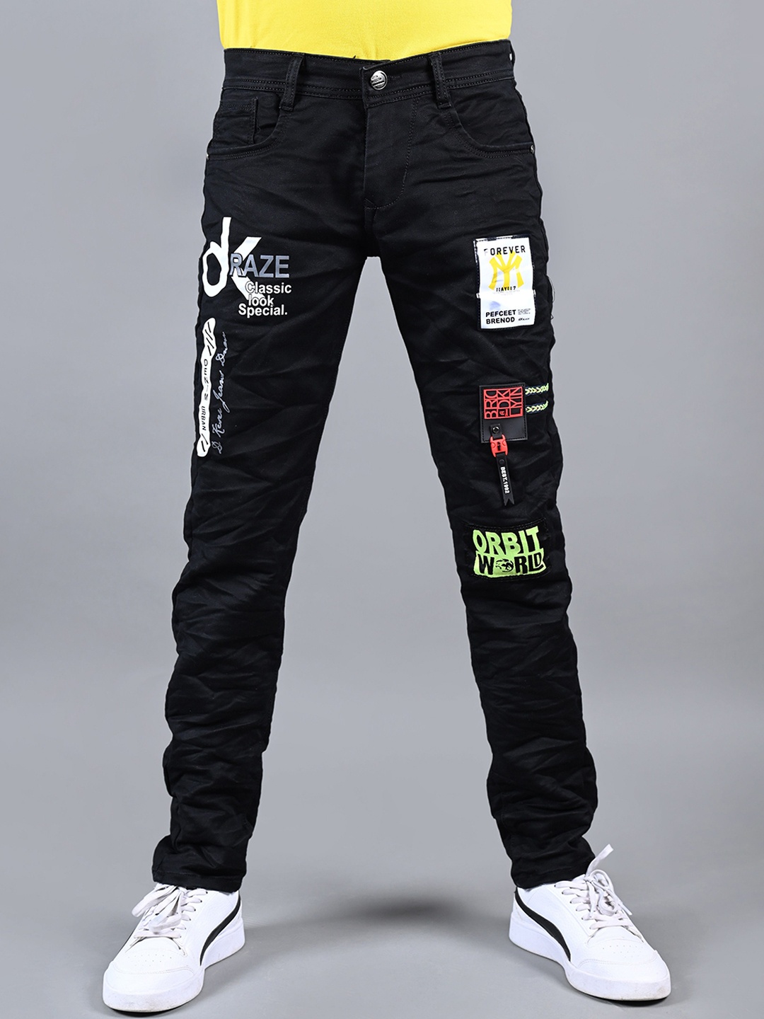 

Qarsh Men Slim Fit Highly Distressed Stretchable Jeans, Black