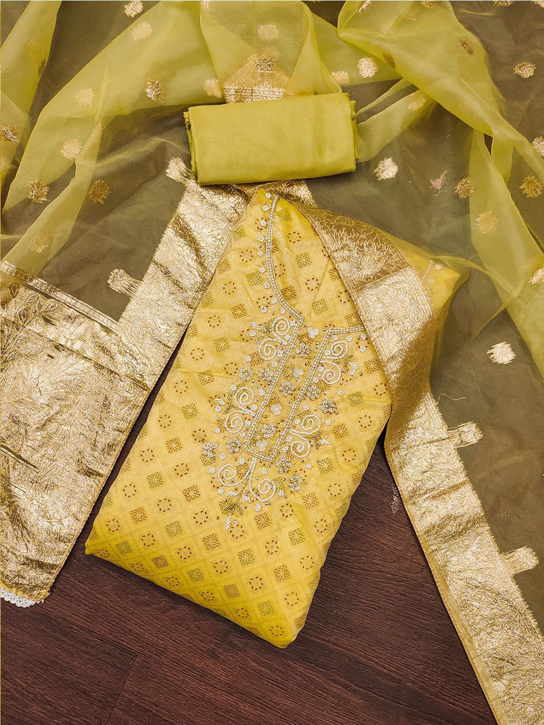 

Lilots Printed Beads and Stones Unstitched Dress Material, Yellow